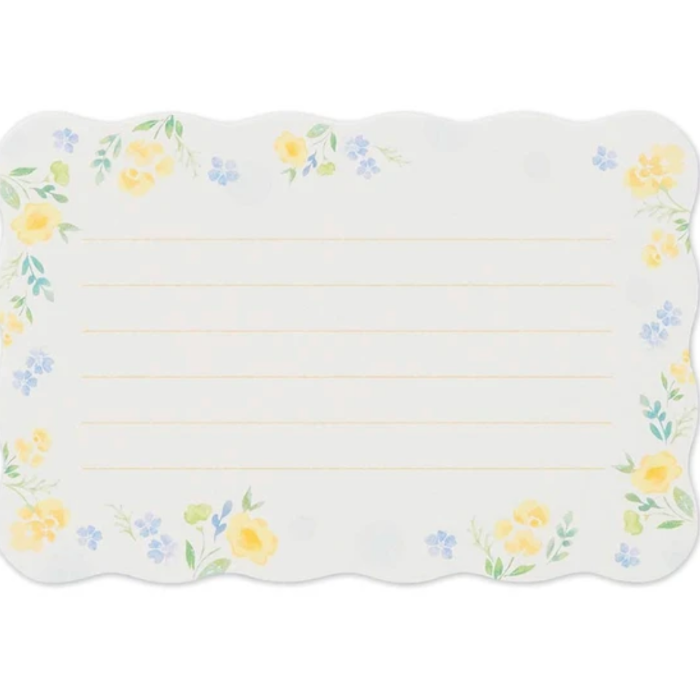 LA Letterset - Clair, a charming floral-themed stationery set adorned with delicate flower illustrations, perfect for writing letters and special notes.