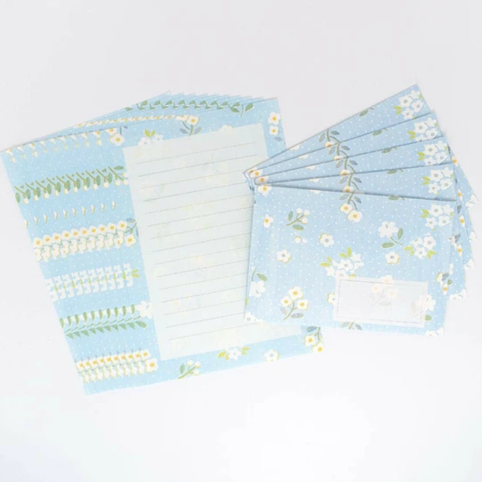Wanowa Letterset - Petite Flower, a charming Japanese stationery set with delicate petite floral designs, perfect for adding a touch of elegance to your letters and messages.