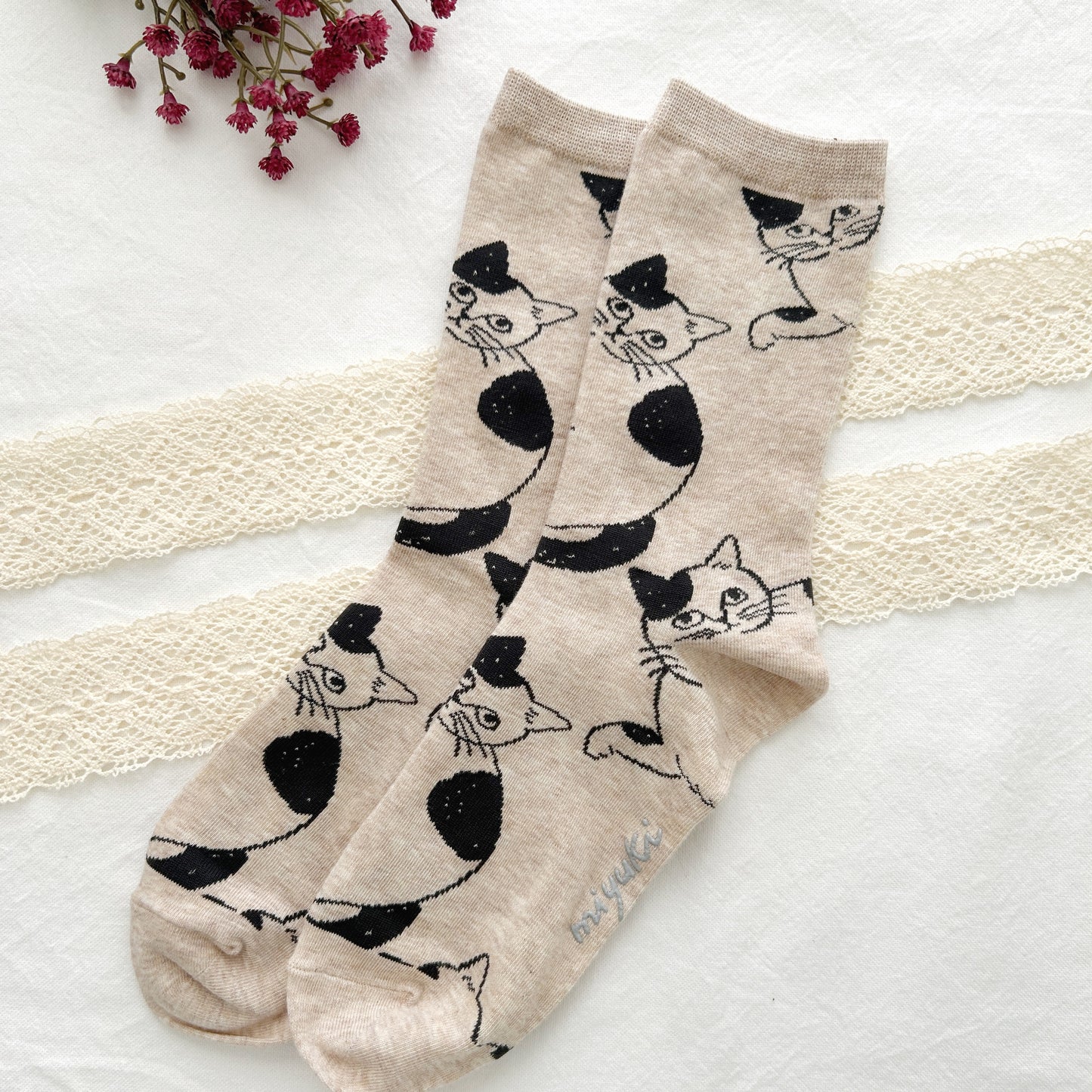 Matsuo Miyuki Cat Socks - Pumpkin