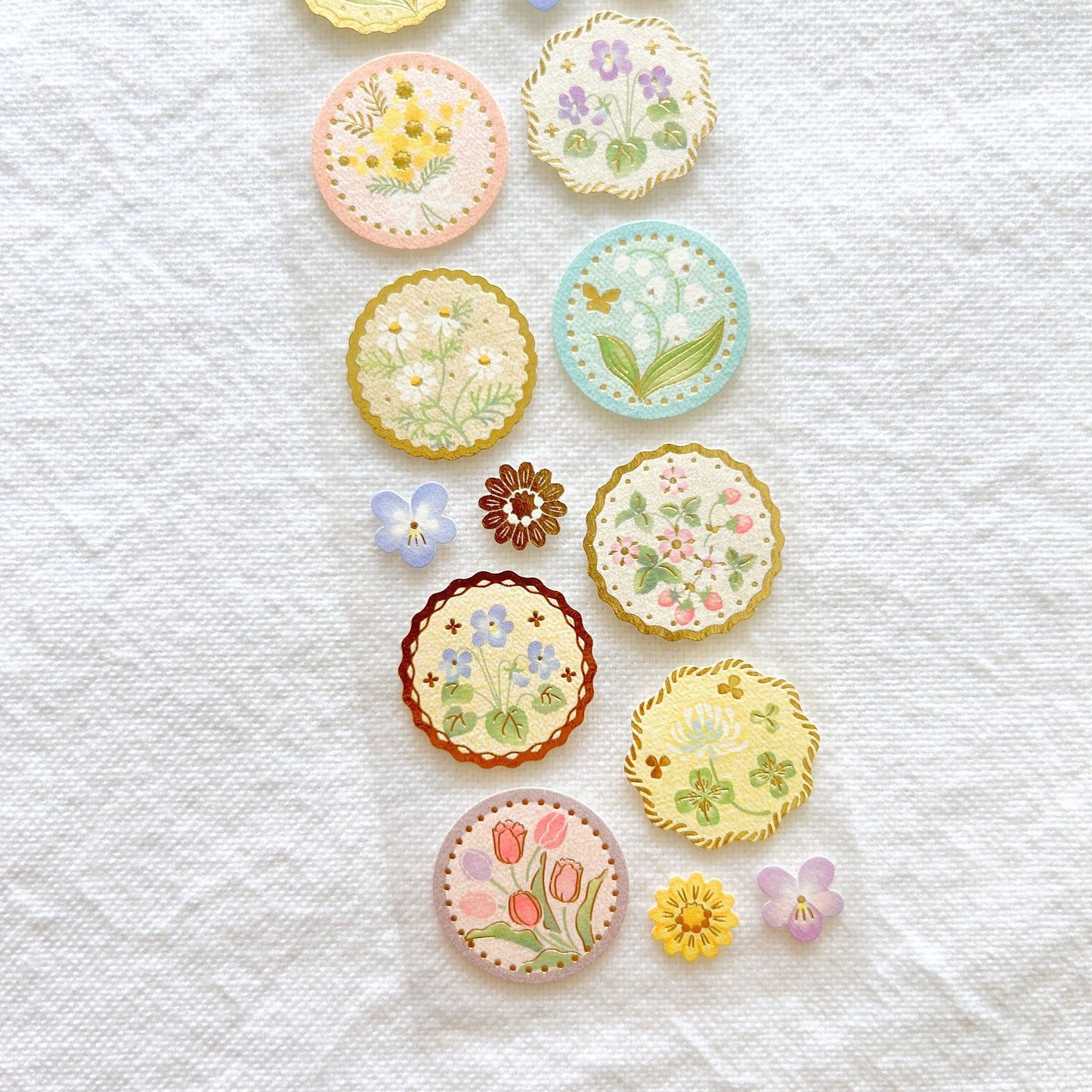 NB Gold Foil Stickers - Delicate Blooms