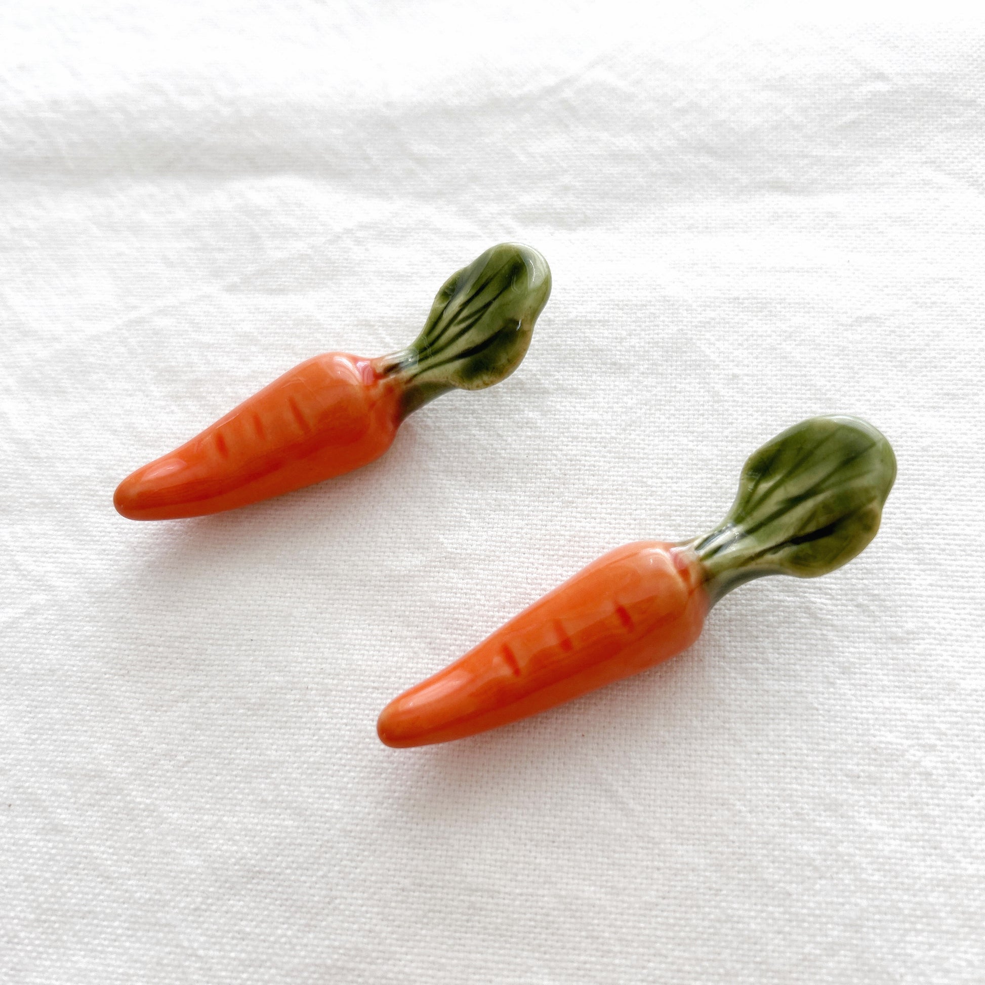 Orange carrot ceramic chopstick rest