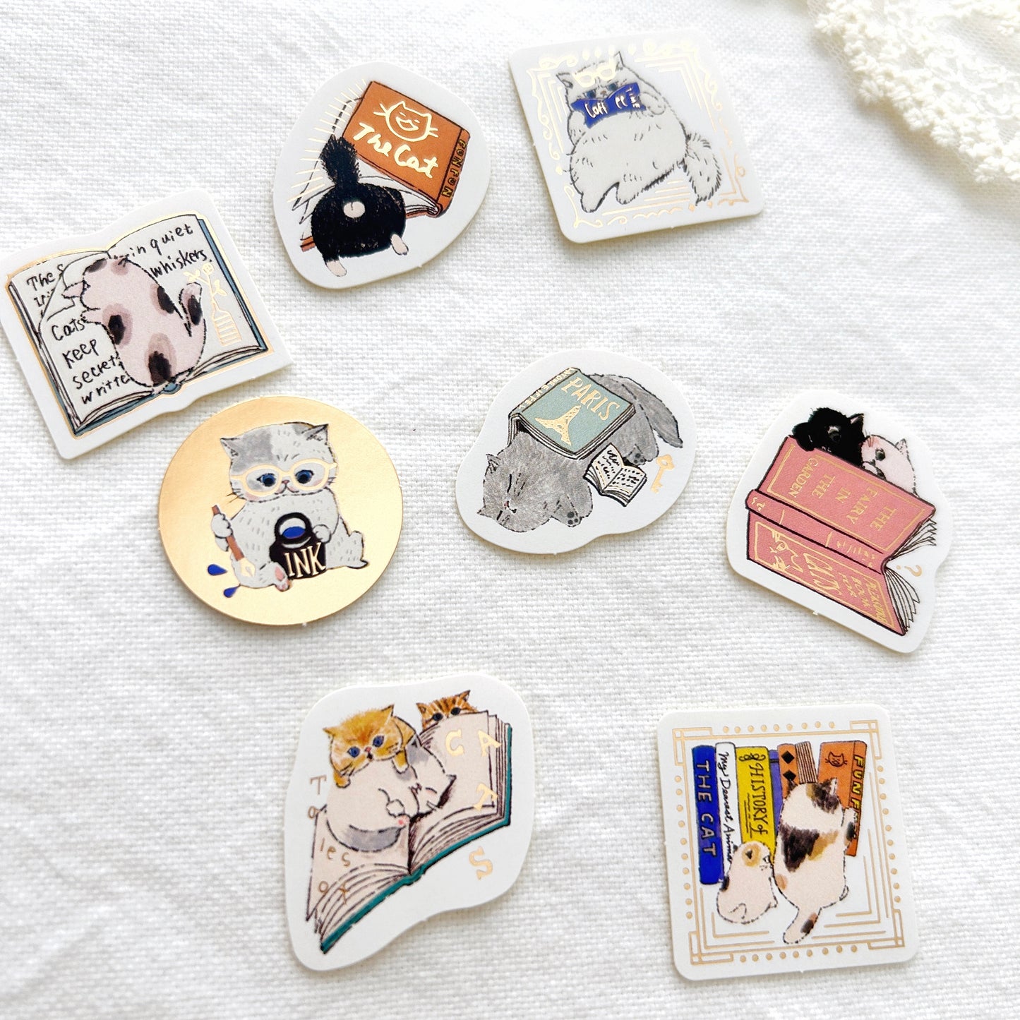 Shinzi Katoh Flake Stickers - Cats Reading Club