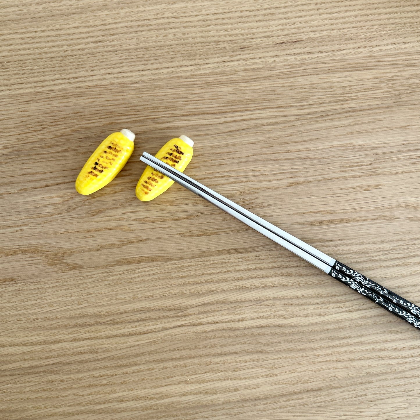 Roasted Sweet Corn Chopstick Rest