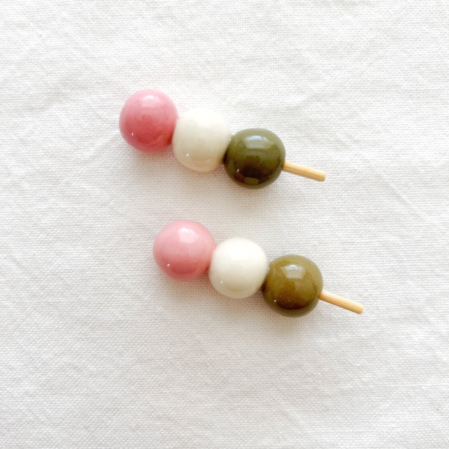 Sanshoku Dango Chopstick Rest