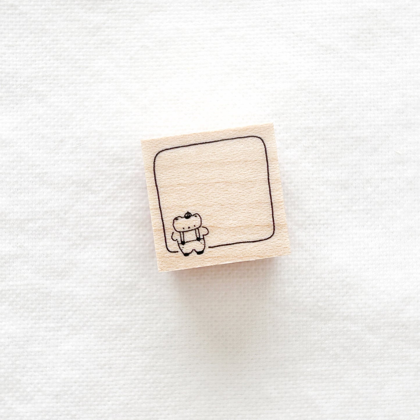 Ikhanko Rubber Stamp - Bear Frame