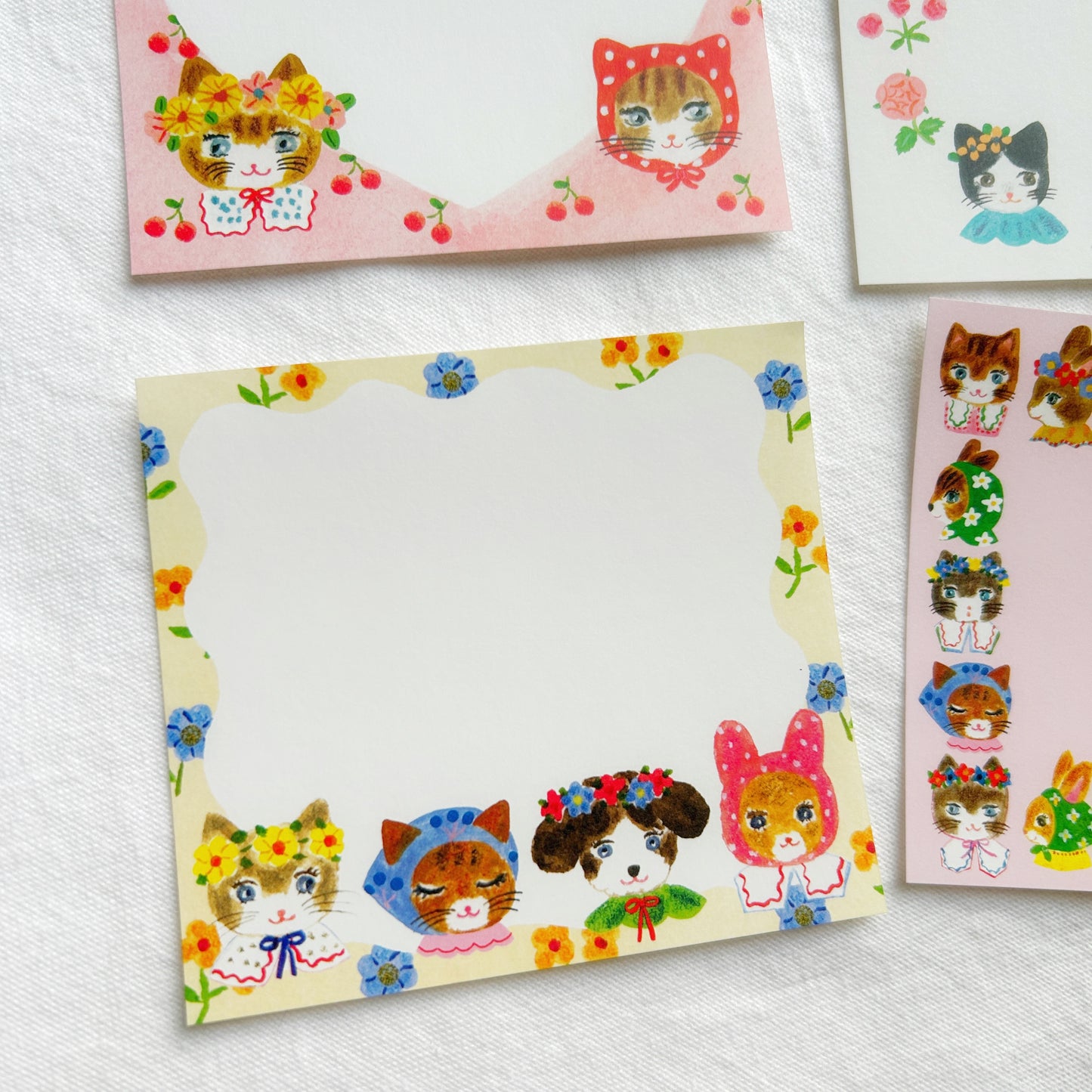 Cozyca - Aiko Fukawa Block Memo Pad Niko Niko Smile