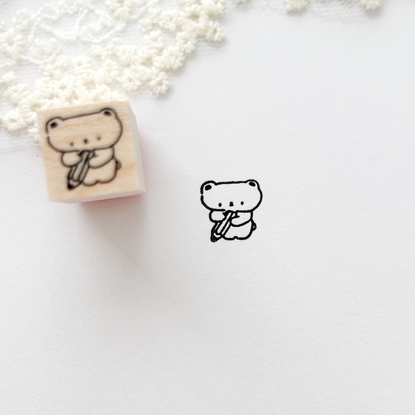 Ikhanko Rubber Stamp - Pencil Bear