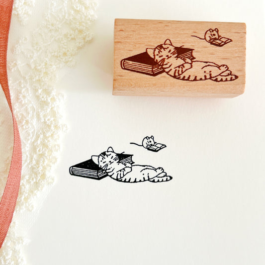 Pottering Cat Rubber Stamp - Reading
