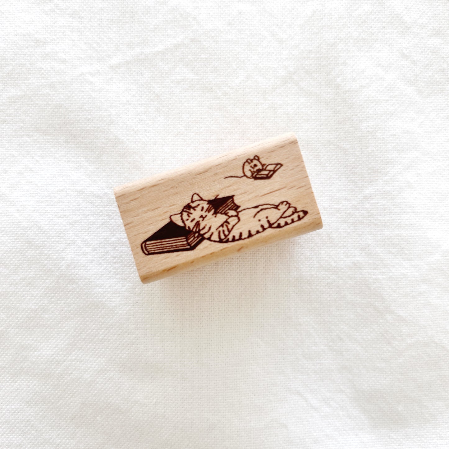 Pottering Cat Rubber Stamp - Reading