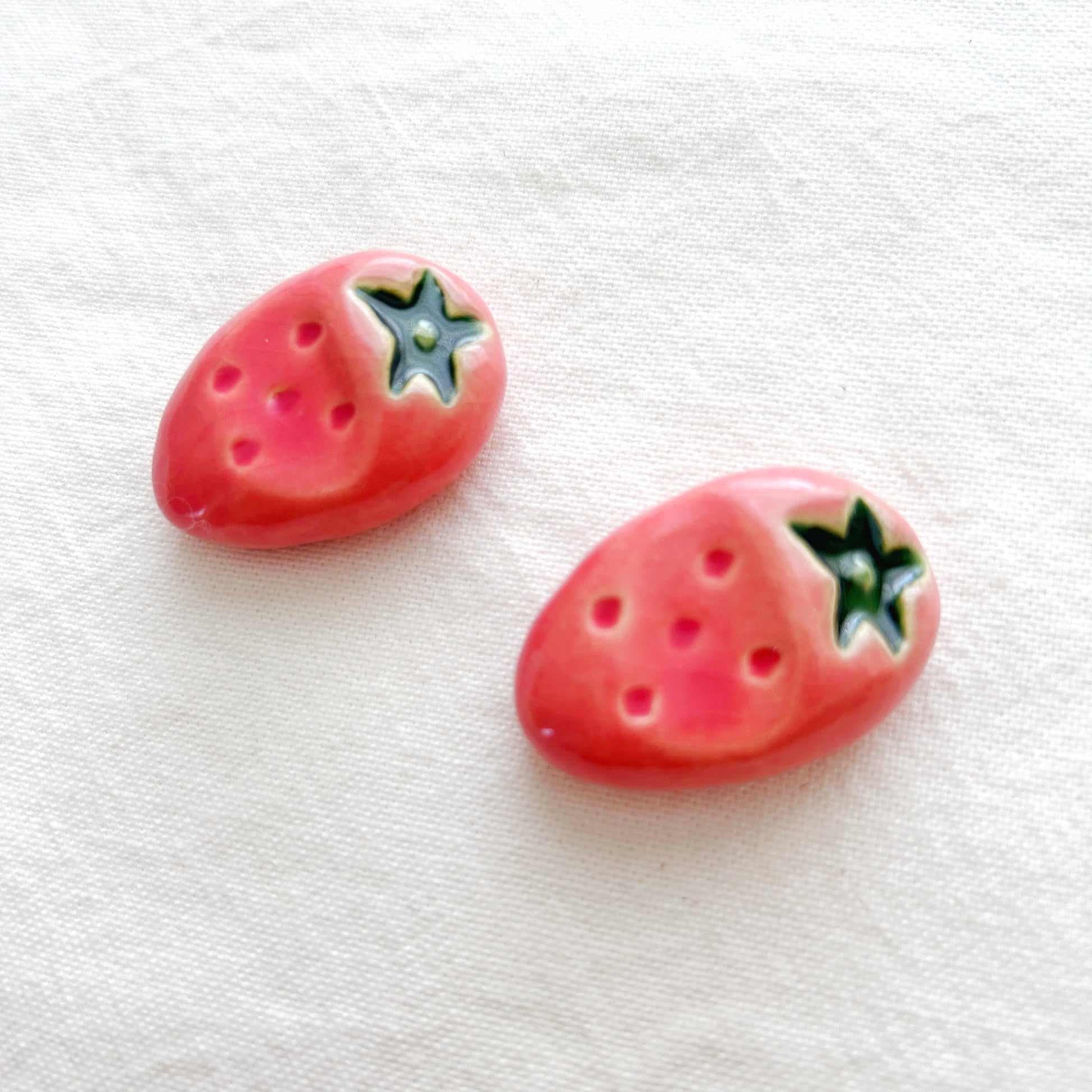 Pink strawberry ceramic chopstick rest