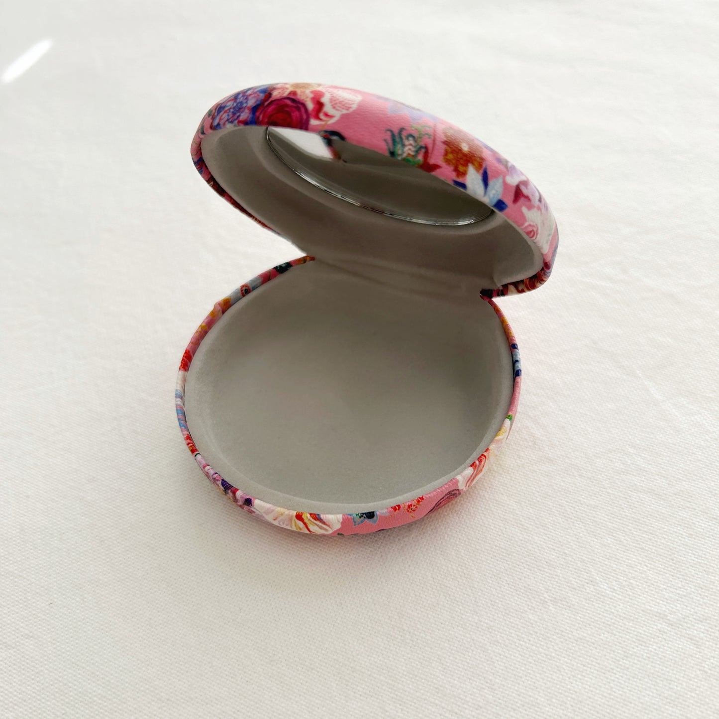 Nathalie Lété  Mini Travel Case with Mirror - Cat